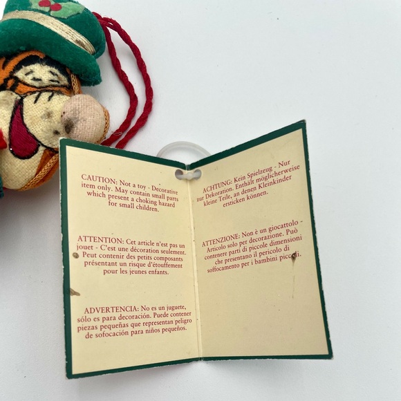 Pooh’s Seasons of Greetings The Disney Store Cloth Fabric Tigger Ornament - Picture 5 of 6